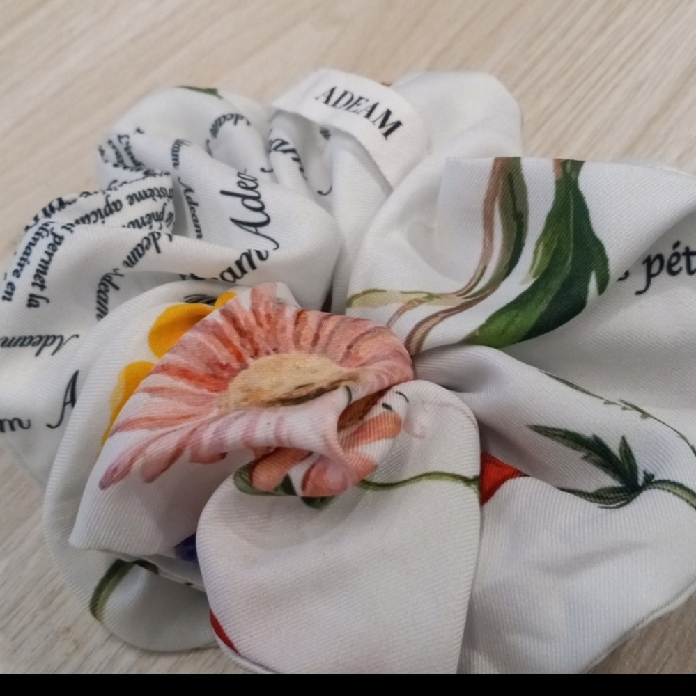 ADEAM hair accessory - Picture 2 of 2